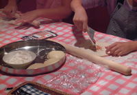 インドカレー店BINITAでデコレーションナン作り